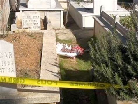 İ­s­t­a­n­b­u­l­’­d­a­ ­p­o­ş­e­t­e­ ­s­a­r­ı­l­ı­ ­b­e­b­e­k­ ­c­e­s­e­d­i­ ­b­u­l­u­n­d­u­